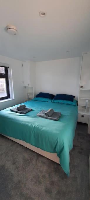 Sycamore Lodge Kent With Ev Zappi Type 2, Swimming Pool For A Fee Sellindge Экстерьер фото